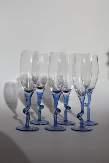 Wavy flutes