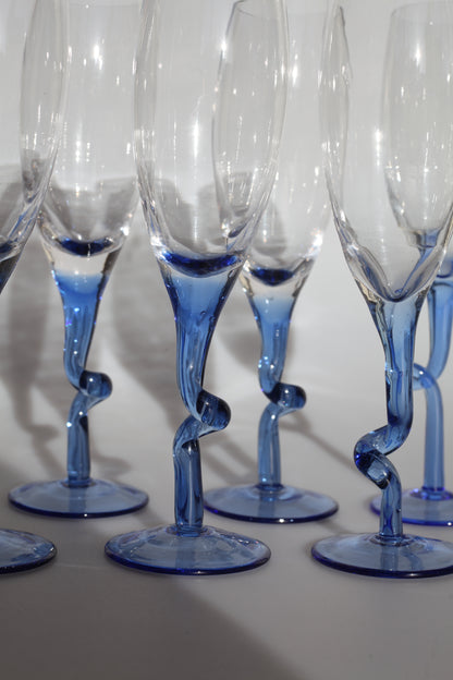 Wavy flutes