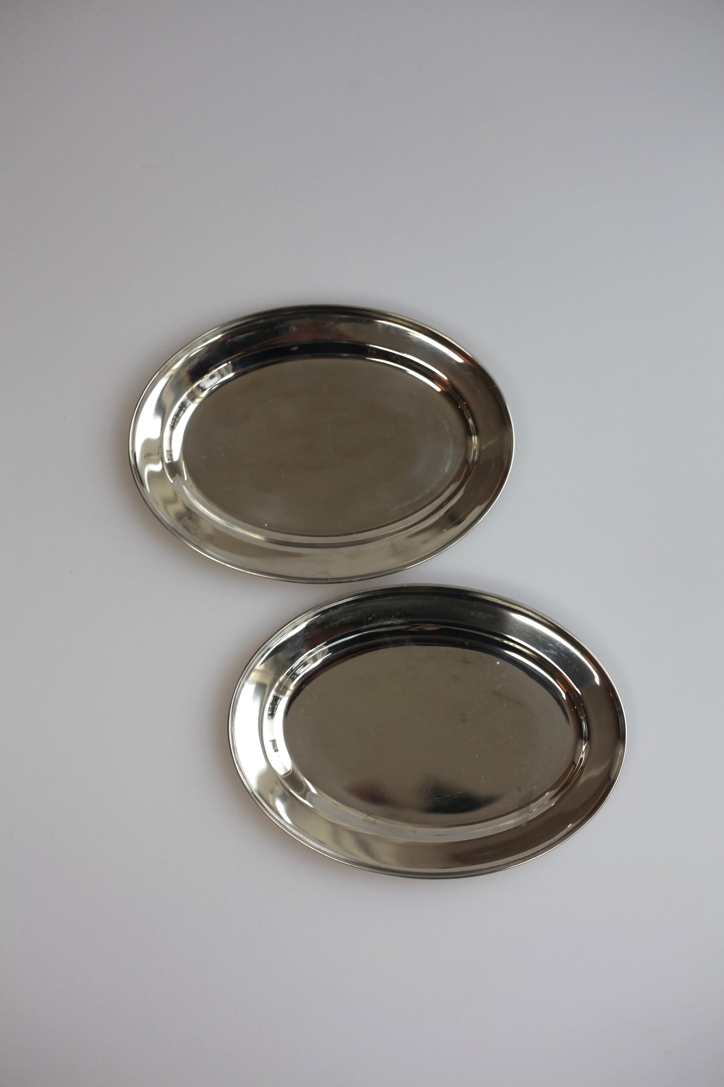 Two small inox plates